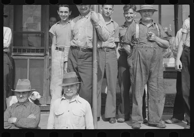 [Untitled photo, possibly related to: Prospective homesteaders, in…, Pennsylvania, 1935
