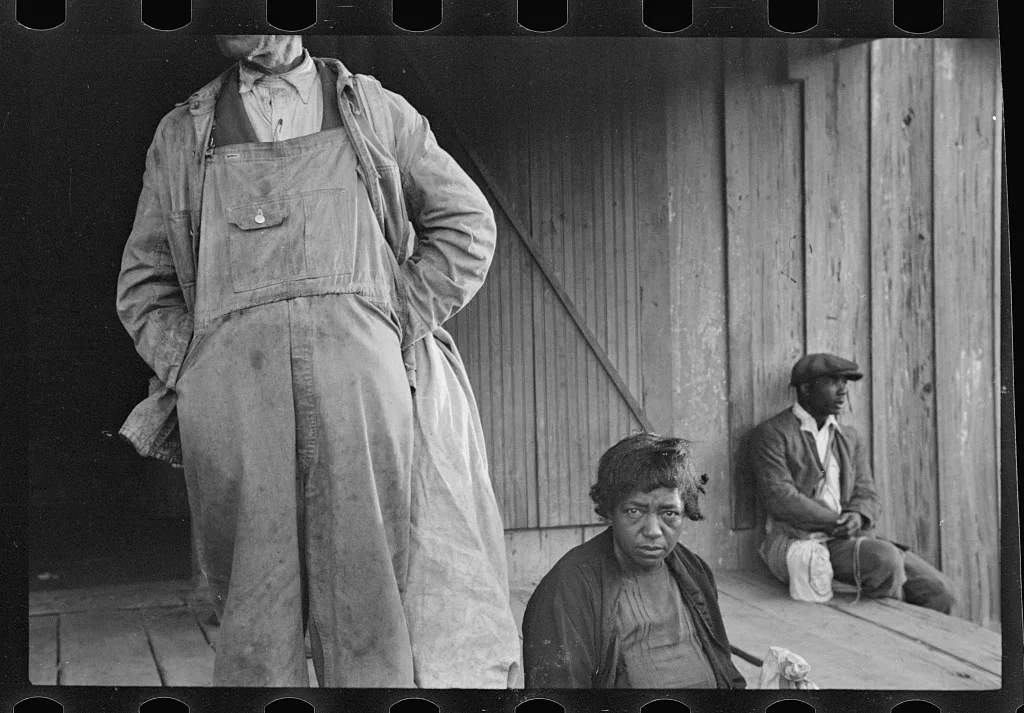 [Untitled photo, possibly related to: Cotton pickers ready for day's…, Arkansas, 1935