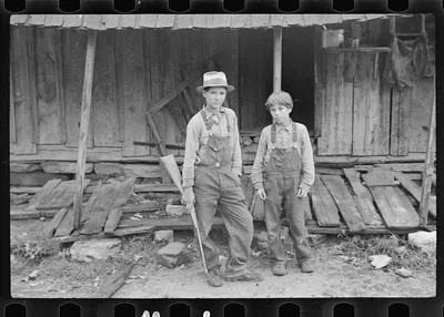 Children of Sam Nichols, Arkansas tenant farmer, 1935