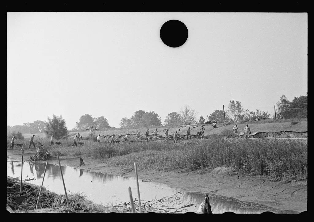 [Untitled photo, possibly related to: Levee workers, Plaquemines…, Louisiana, 1935