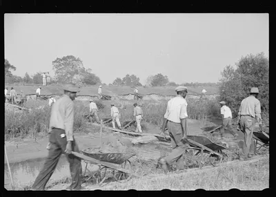 [Untitled photo, possibly related to: Levee workers, Plaquemines…, Louisiana, 1935