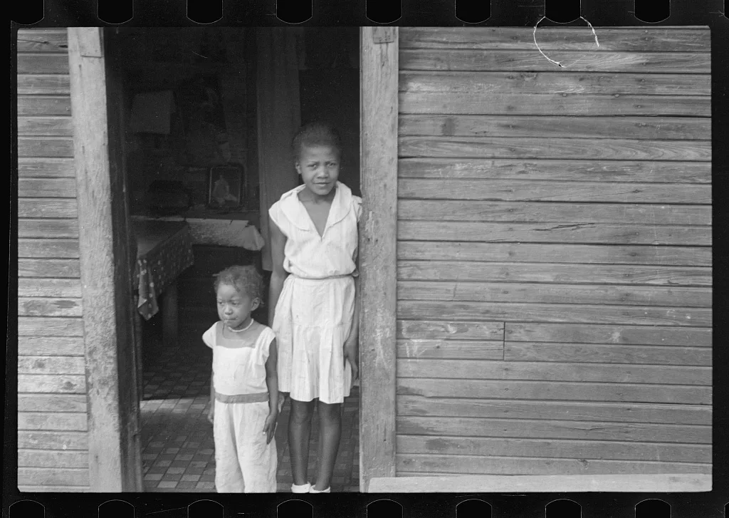 [Untitled photo, possibly related to: Liberty, unincorporated, Scotts…, West Virginia, 1935