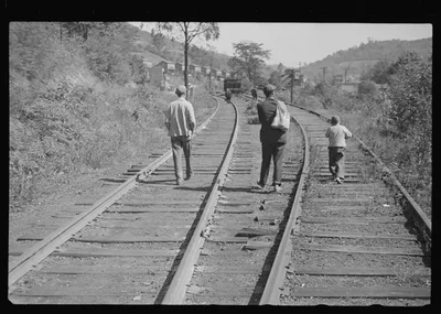 [Untitled photo, possibly related to: Scotts Run, West Virginia,…, 1935