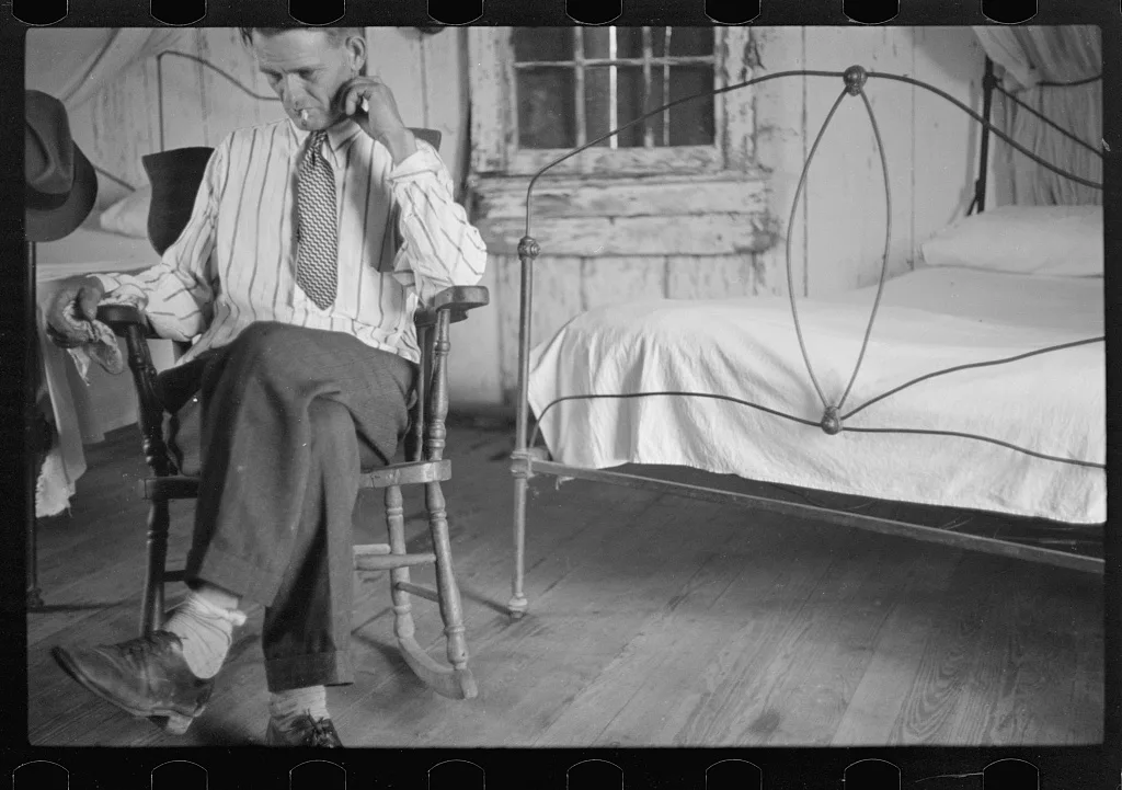 [Untitled photo, possibly related to: Trische family, tenant farmers,…, Louisiana, 1935