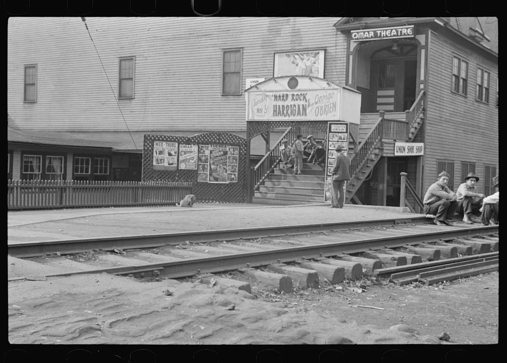 [Untitled photo, possibly related to: Omar, West Virginia], 1935