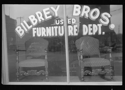 Furniture store window, Crossville, Tennessee, 1937