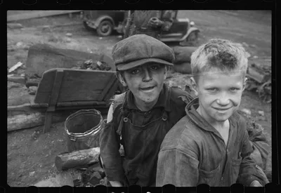 Boys who salvage coal from the slag heaps at Nanty Glo, Pennsylvania, 1937