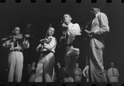 [Untitled photo, possibly related to: Lovengood sisters, Asheville,…, North Carolina, 1937