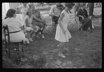 [Untitled photo, possibly related to: Sunday at home, Penderlea…, North Carolina, 1937