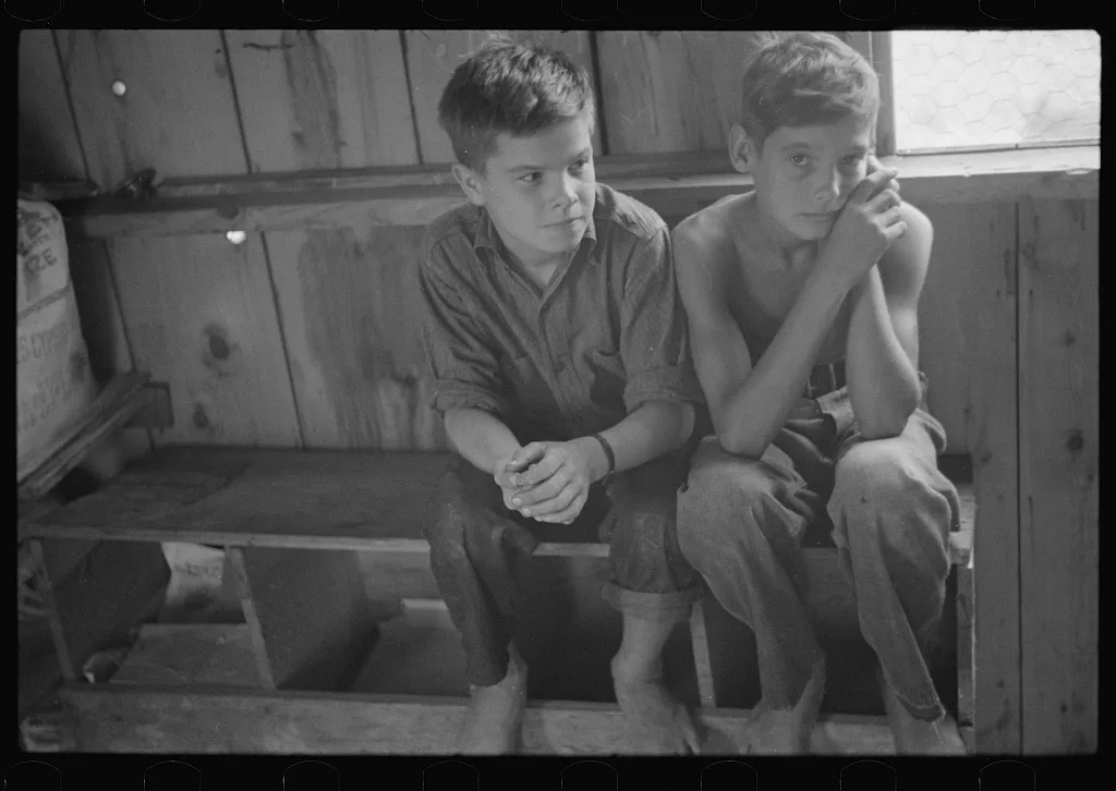 [Untitled photo, possibly related to: Puppeteers, Red House, West…, West Virginia, 1937