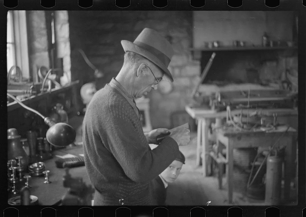 Metal shop, Arthurdale, West Virginia, 1937