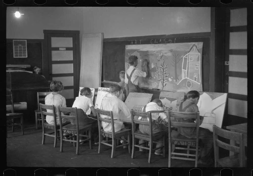 Painting class in school, Westmoreland Homesteads, Pennsylvania, 1937