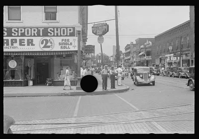 [Untitled photo, possibly related to: Main street, Lancaster, Ohio], 1938