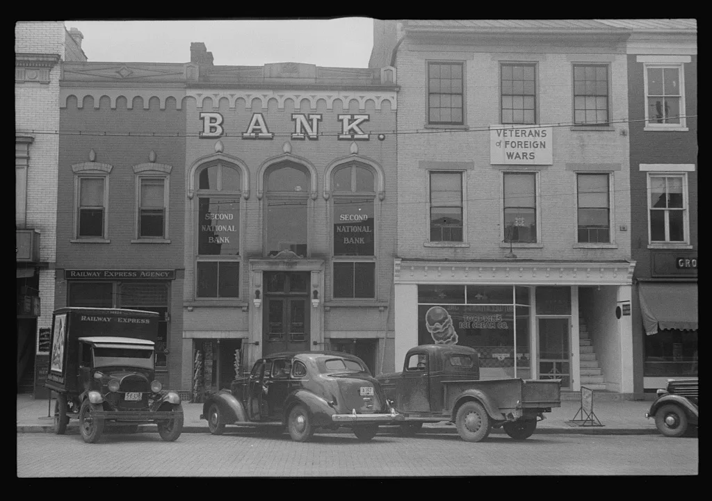 Main and Court Streets, Circleville, Ohio (see general caption), 1938