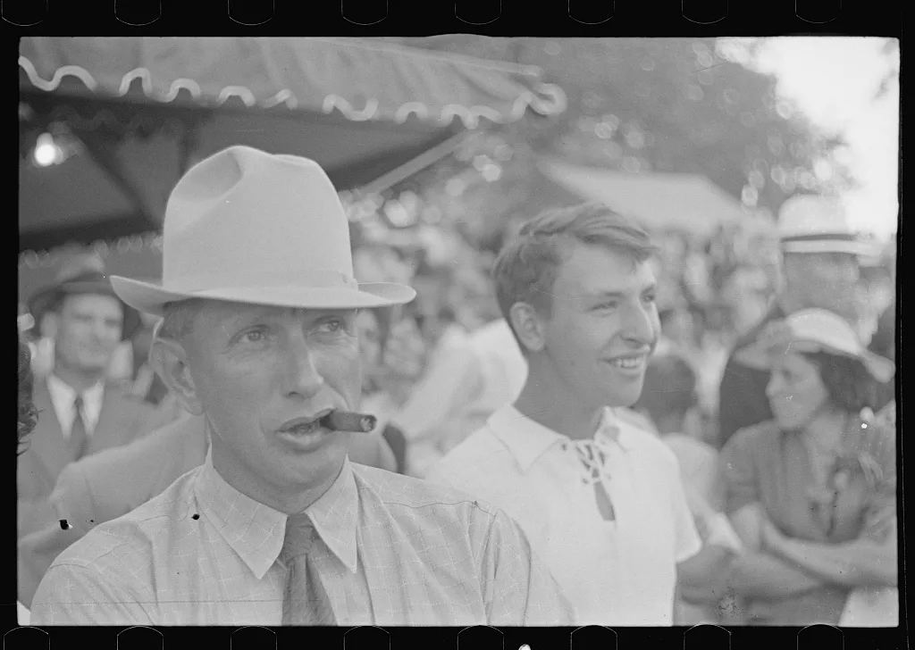At the Ashville July 4th celebration, Ashville, Ohio (see general…, 1938