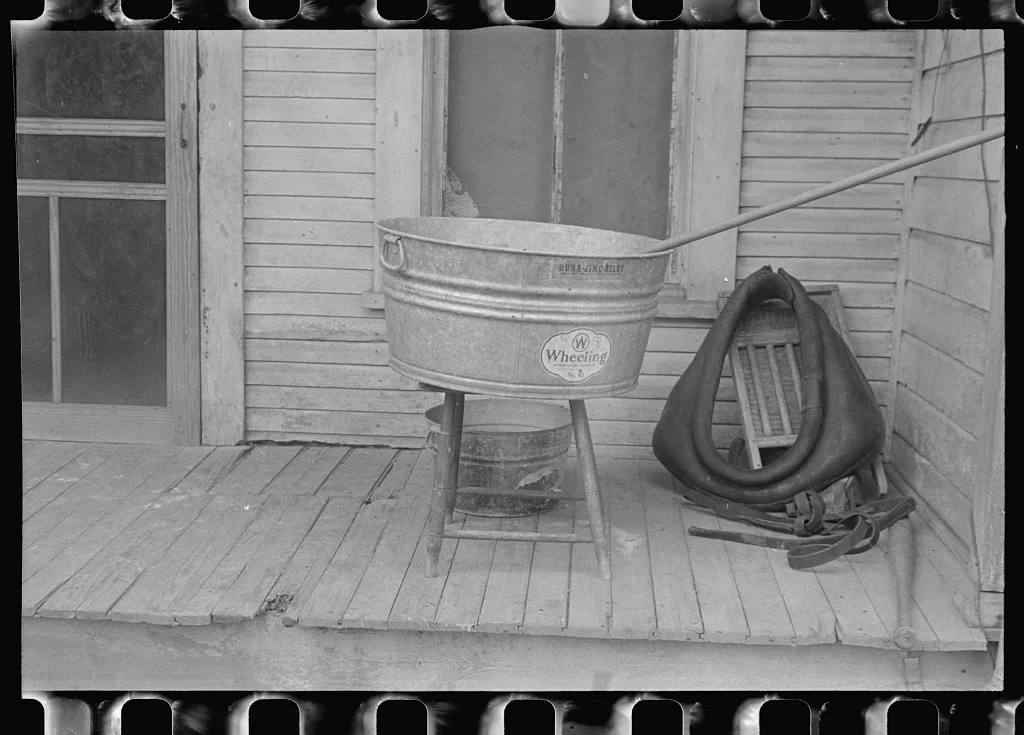 On the back porch of the Thaxton farmhouse, Mechanicsburg, Ohio, 1938