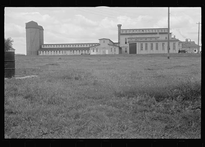 Hartman Farms, "the farm that Peruna built," central Ohio (see…, 1938