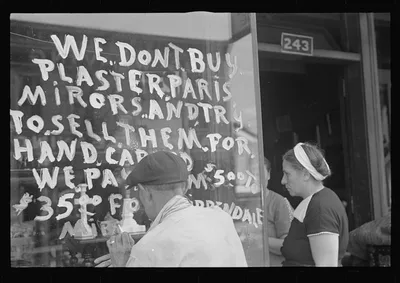 Secondhand furniture store, Springfield, Ohio, 1938