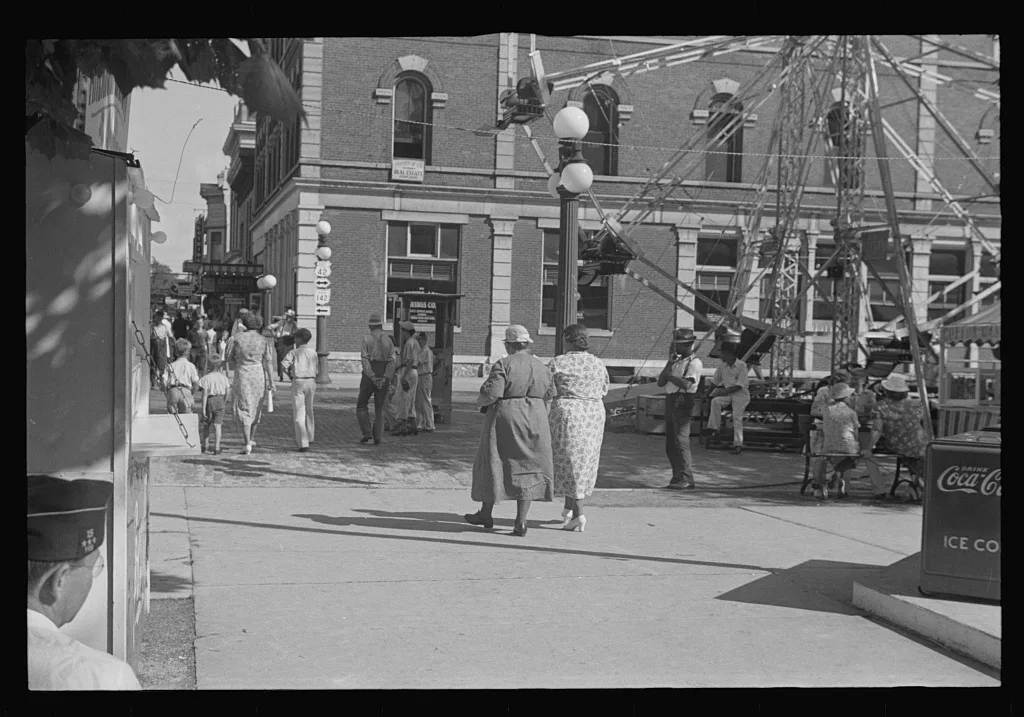 World War Veterans' homecoming and carnival, London, Ohio (see…, 1938