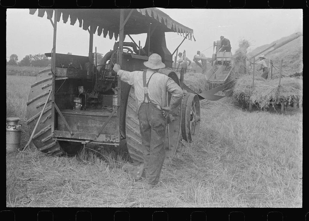 Threshing wheat in central Ohio, 1938