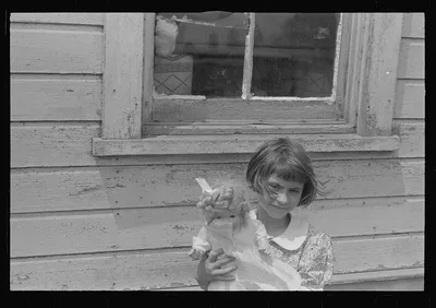 Daughter of Mr. Thaxton, farmer, near Mechanicsburg, Ohio, 1938