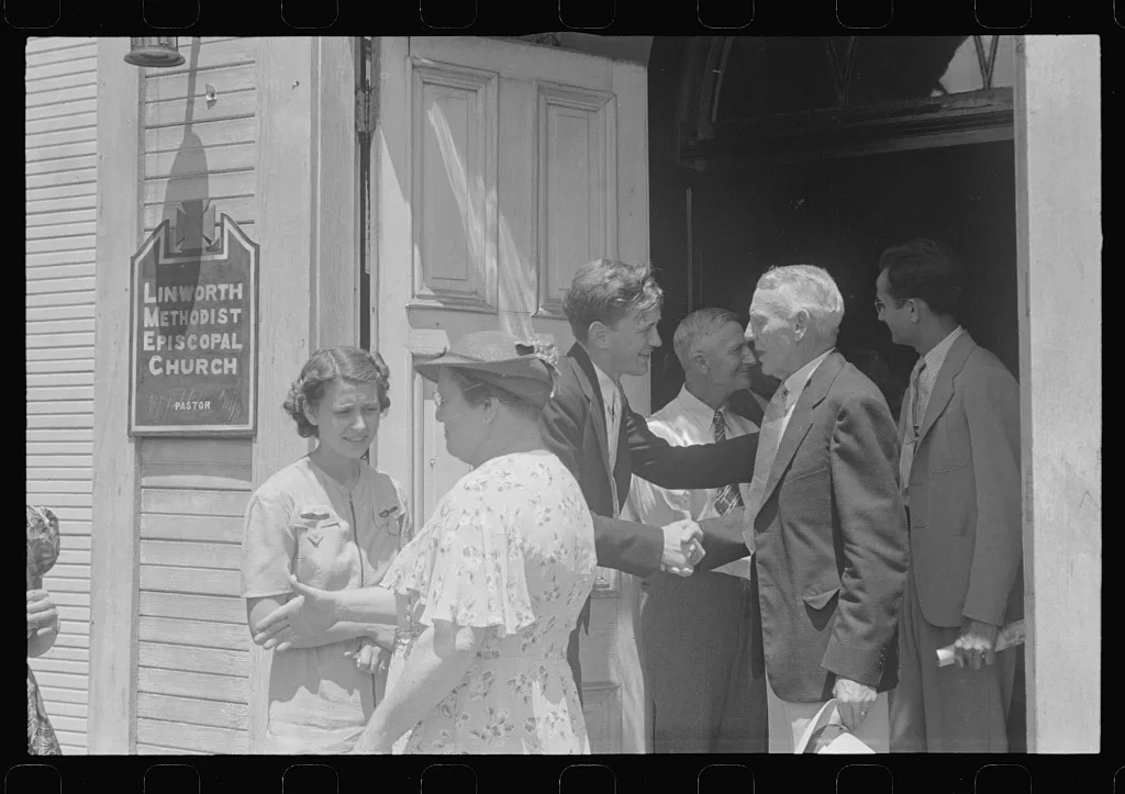 [Untitled photo, possibly related to: Leaving church, Linworth, Ohio], 1938