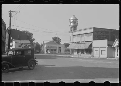 Street scene, Plain City, Ohio, 1938
