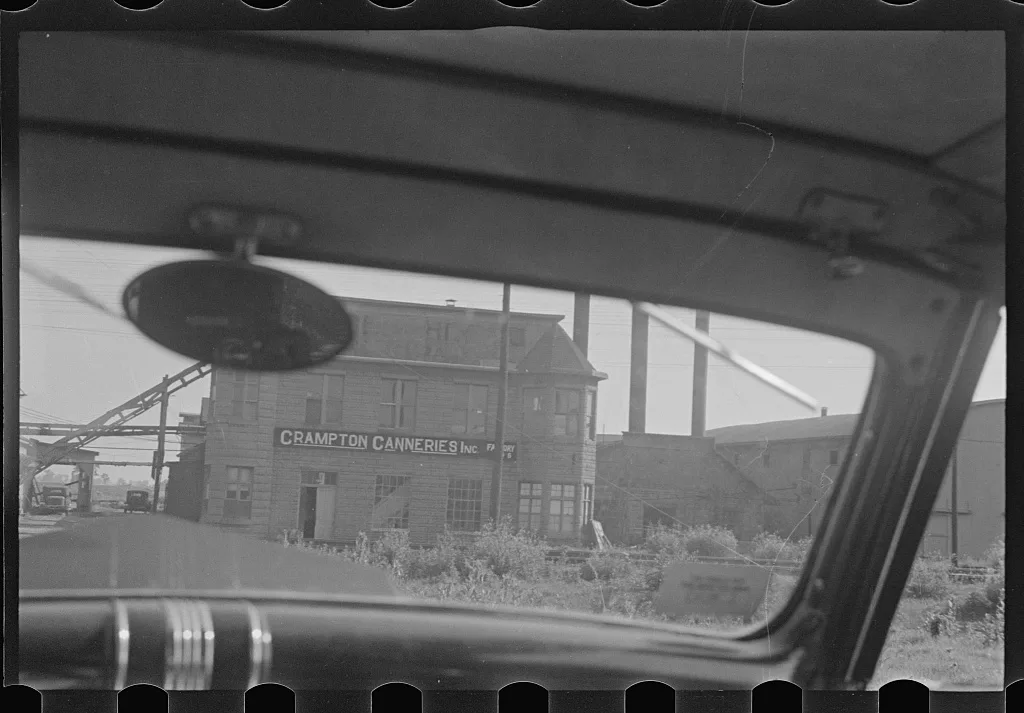 [Untitled photo, possibly related to: Crampton canneries in Plain…, Ohio, 1938