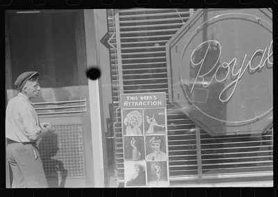 [Untitled photo, possibly related to: Saturday afternoon in London,…, Ohio, 1938