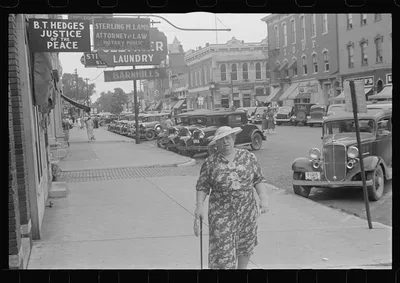 Street scene, Circleville, Ohio (see general caption), 1938