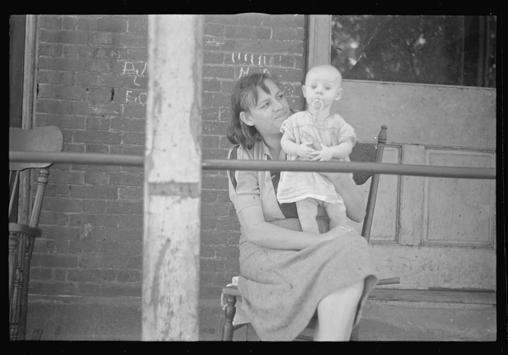 Family on relief, Lancaster, Ohio, 1938