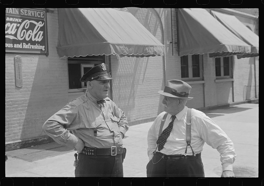 Street scene, Circleville, Ohio (see general caption), 1938