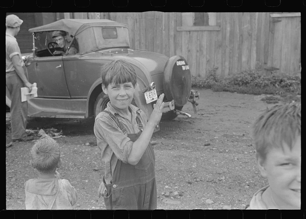 [Untitled photo, possibly related to: Dwellers in Circleville's…, Ohio, 1938