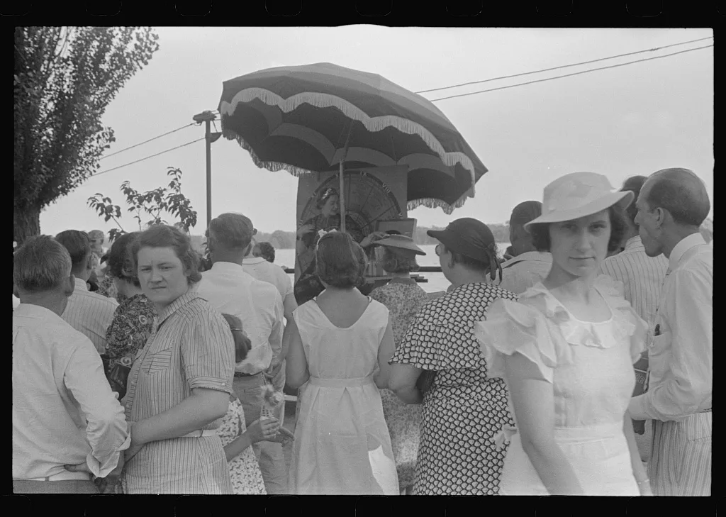 Scene at Buckeye Lake Amusement Park, near Columbus, Ohio (see…, 1938