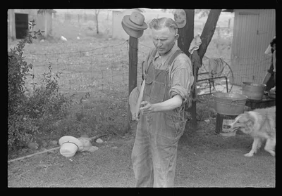 [Untitled photo, possibly related to: Political forum before dinner…, Ohio, 1938