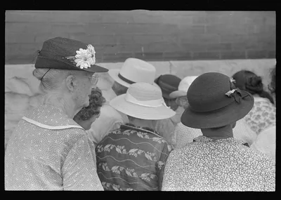 Waiting for relief commodities, Urbana, Ohio, 1938