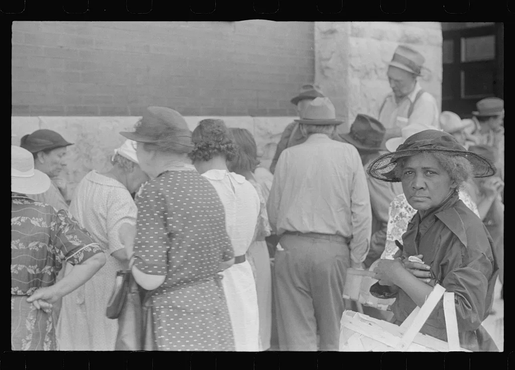 [Untitled photo, possibly related to: Waiting for relief commodities,…, Ohio, 1938