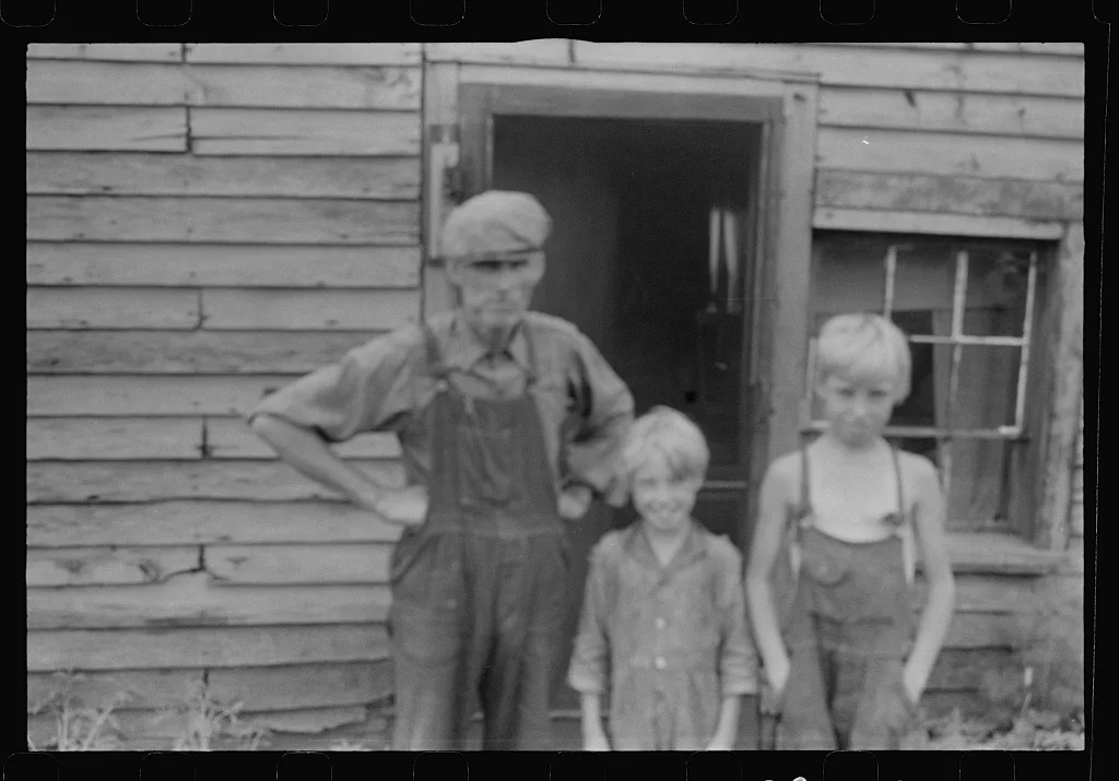 [Untitled photo, possibly related to: Family on relief near Urbana,…, Ohio, 1938