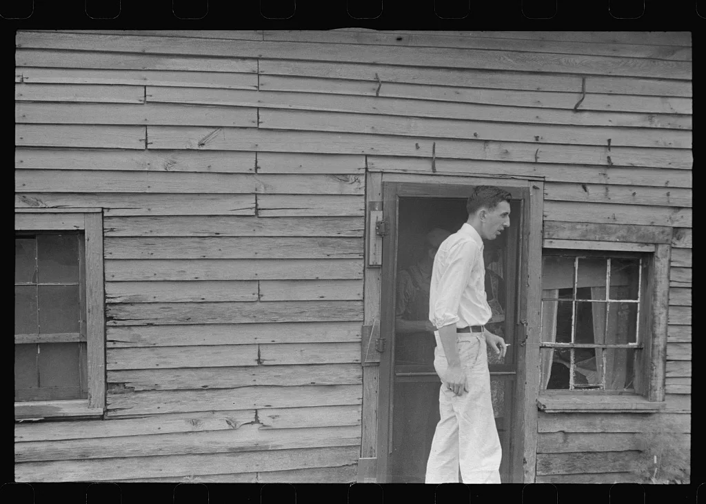 Relief investigator near Urbana, Ohio, 1938