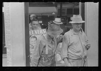 Street scene, Marysville, Ohio, 1938