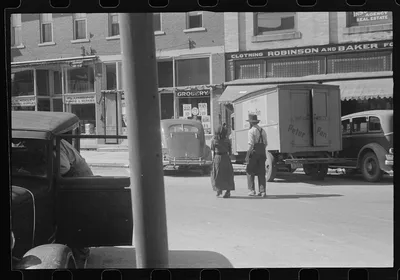 Amish farmer and wife in town, Plain City, Ohio, 1938