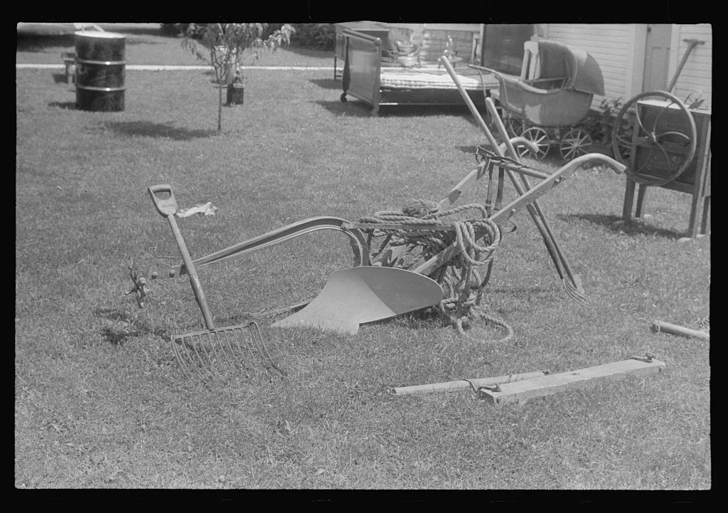 To be auctioned at public auction in central Ohio, 1938
