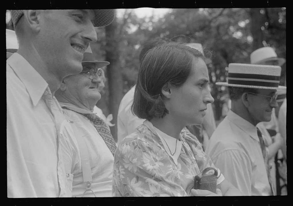 Spectators at county fair in central Ohio, 1938