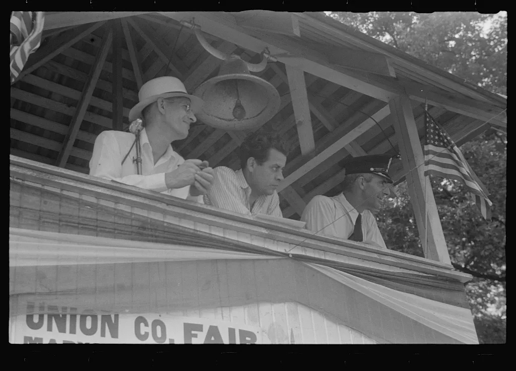 Judges' stand, county fair, Ohio, 1938