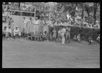 Spectators at county fair, central Ohio, 1938