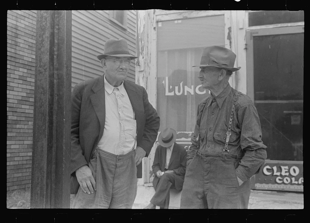 [Untitled photo, possibly related to: Street scene, Worthington, Ohio], 1938