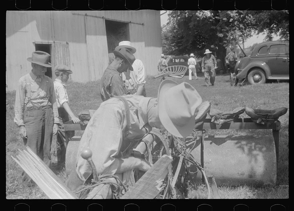 [Untitled photo, possibly related to: Public auction in central Ohio], 1938