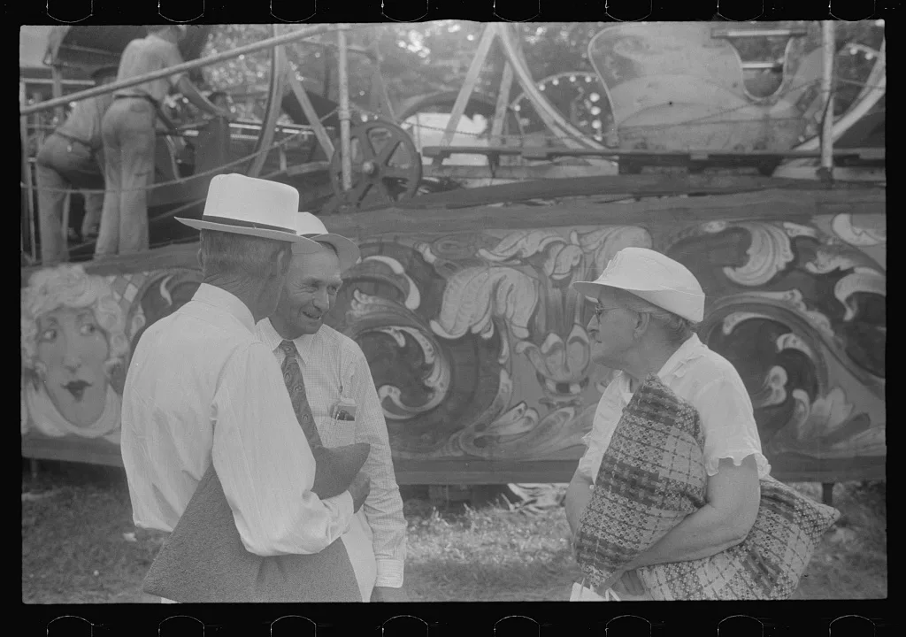 Spectators at county fair, central Ohio, 1938