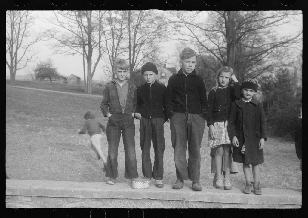 Scenes of the northern Shenandoah Valley, including the Resettlement…, Virginia, 1941