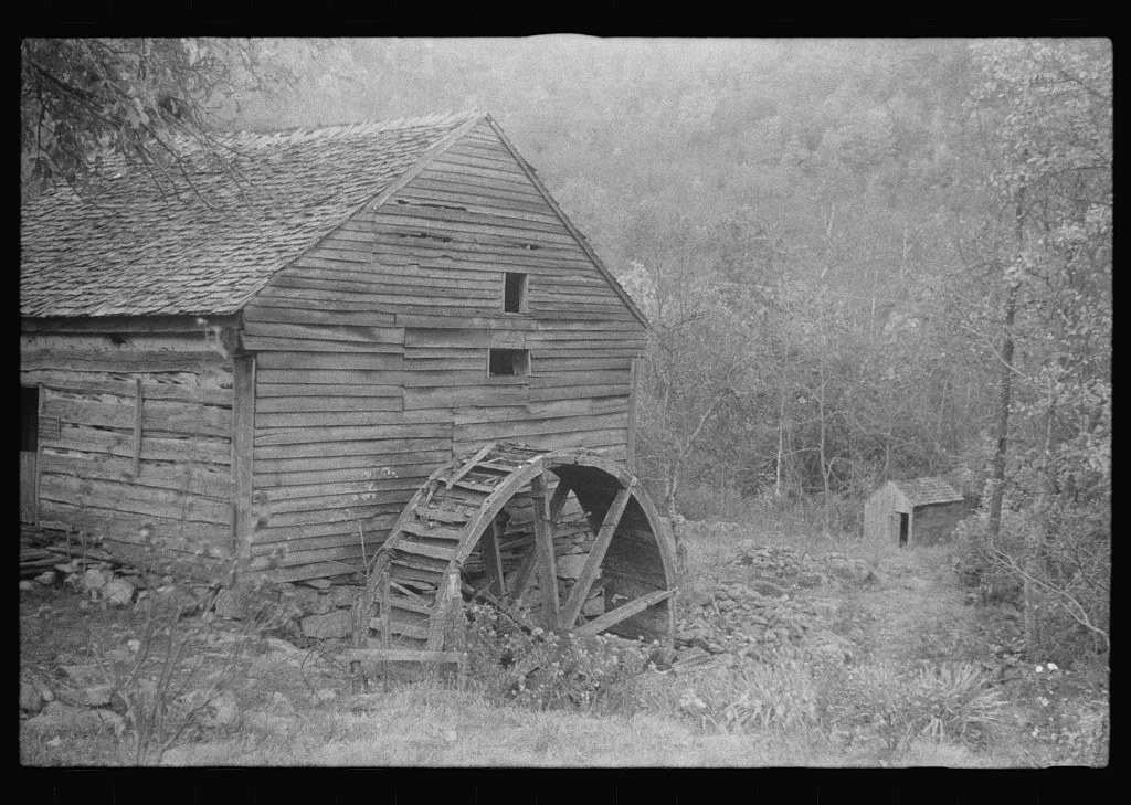 Scenes of the northern Shenandoah Valley, including the Resettlement…, Virginia, 1941